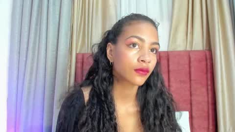 AntonellaHall  online show from 7, 3, 2025
