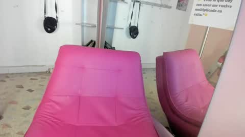 Snapshot of antonellakling_ chatting on 17, 6, 2026 ANTONELLA online show from 17, 6, 2026