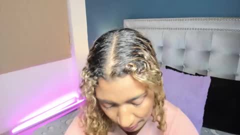 Snapshot of antonellaparker chatting on 25, 2, 2025 Sarah online show from 25, 2, 2025