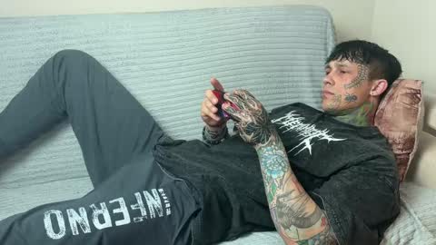 Snapshot of anubisgod88 chatting on 4, 5, 2026 Tom online show from 4, 5, 2026