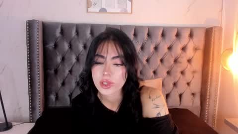 Snapshot of anya_belth chatting on 1, 7, 2026 anya_belth online show from 1, 7, 2026