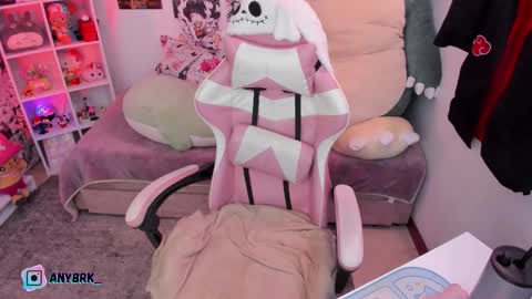 Any online show from 27, 10, 2025