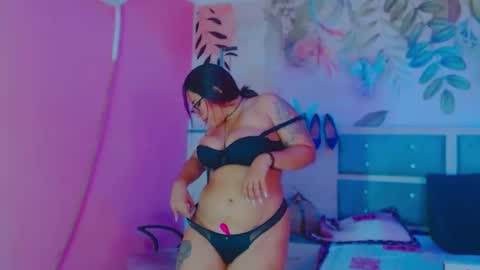 Snapshot of anyell_fox_xxx chatting on 31, 1, 2025 anyell online show from 31, 1, 2025