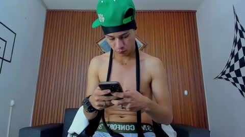 anyelo_sexyhot online show from 19, 2, 2025