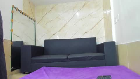 anyelo_sexyhot online show from 19, 9, 2025