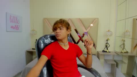 Snapshot of anyelotwink chatting on 19, 2, 2026 anyelotwink online show from 19, 2, 2026