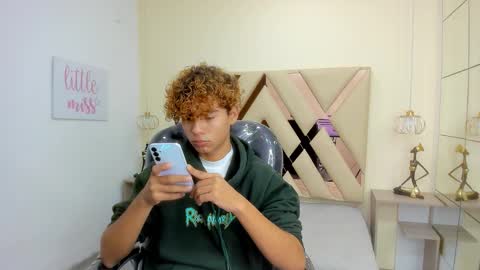 anyelotwink online show from 6, 3, 2026