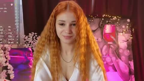 Snapshot of anylindsey chatting on 7, 6, 2026 anylindsey online show from 7, 6, 2026