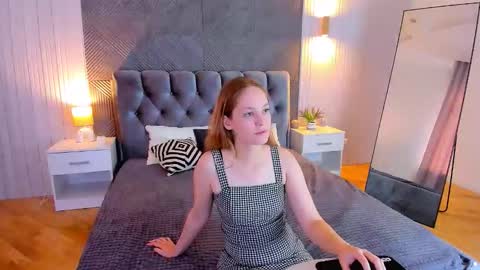 Snapshot of anylove_one chatting on 28, 11, 2025 Any online show from 28, 11, 2025