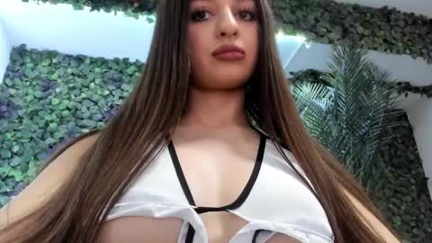Snapshot of anyssia_ chatting on 25, 9, 2025 Anyssia  online show from 25, 9, 2025