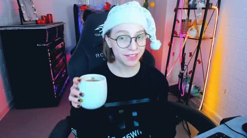 APHEX QUEEN online show from 25, 12, 2024