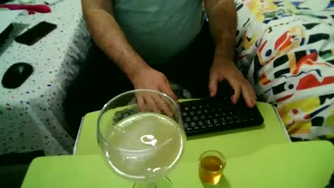furry bear online show from 25, 1, 2025