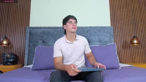 Apolo online show from 4, 11, 2025