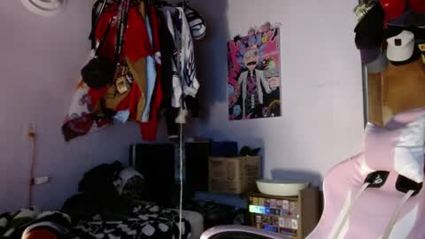 Snapshot of apolo_s chatting on 4, 5, 2026 Andres online show from 4, 5, 2026