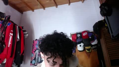 Snapshot of apolo_s chatting on 10, 6, 2026 Andres online show from 10, 6, 2026