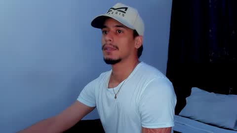 Snapshot of apolodg1 chatting on 12, 1, 2025 TONY INDEPENDENT MODEL online show from 12, 1, 2025