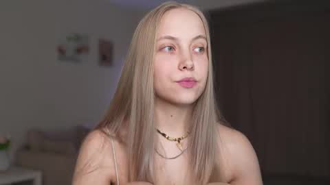  REYNA  my friend   online show from 28, 11, 2025