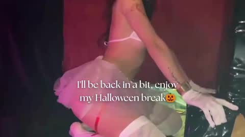   online show from 10, 10, 2025