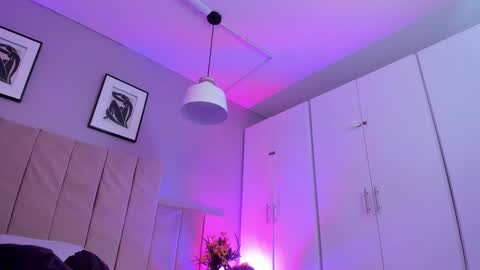 April online show from 29, 1, 2025