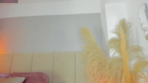 Snapshot of april_ebony18_ chatting on 22, 4, 2026 April online show from 22, 4, 2026