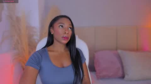 Snapshot of april_ebony18_ chatting on 25, 5, 2026 April online show from 25, 5, 2026