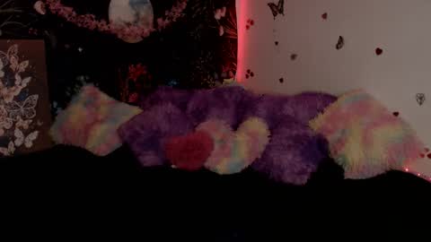 april_l6 online show from 27, 11, 2025