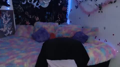 april_l6 online show from 28, 2, 2026