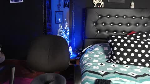 Snapshot of aprildol chatting on 3, 1, 2025 lucy online show from 3, 1, 2025