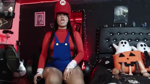 Snapshot of aprildol chatting on 8, 10, 2025 lucy online show from 8, 10, 2025