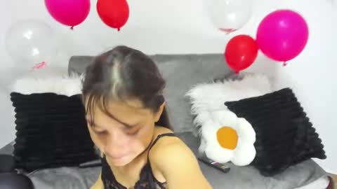 Snapshot of aprildubois_ chatting on 12, 2, 2025 April online show from 12, 2, 2025