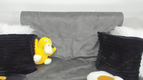 Snapshot of aprildubois_ chatting on 21, 2, 2025 April online show from 21, 2, 2025