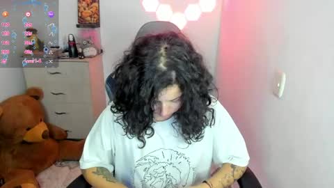 aqua emilly online show from 10, 3, 2026