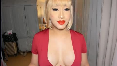 Snapshot of aqueenofcumxx chatting on 13, 9, 2025 Alicia online show from 13, 9, 2025