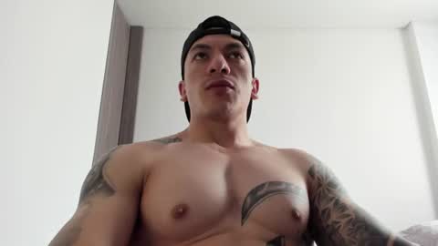 Snapshot of aquiles_51 chatting on 15, 6, 2026 Jonathan online show from 15, 6, 2026