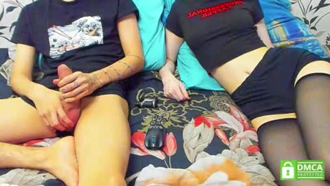 aqumaqqw online show from 12, 10, 2025