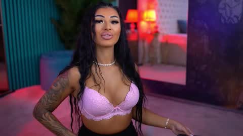 Snapshot of arabellaposh chatting on 11, 10, 2025 arabellaposh online show from 11, 10, 2025