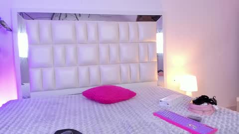   online show from 24, 12, 2024