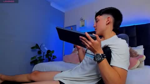 Ares online show from 5, 12, 2025