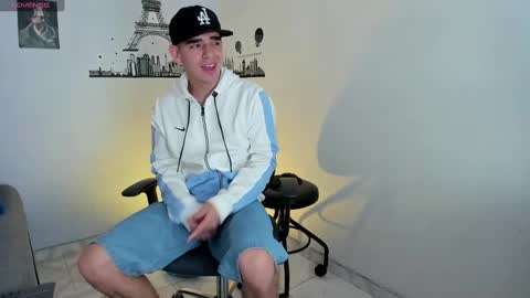Snapshot of ares_johnsonn chatting on 27, 12, 2024 Ares online show from 27, 12, 2024