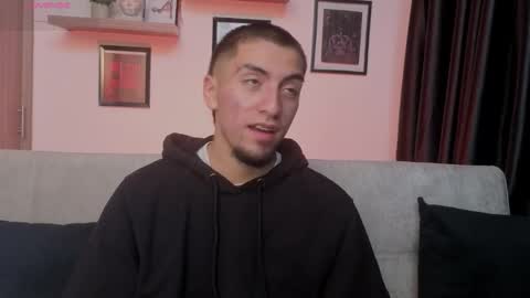 Snapshot of aresmassimox chatting on 19, 11, 2025 Mateo online show from 19, 11, 2025