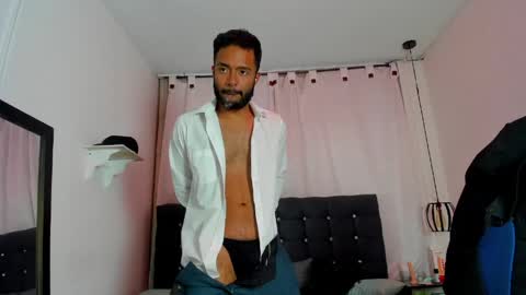 Snapshot of arez_vortex_ chatting on 12, 5, 2026 Alex Cortez online show from 12, 5, 2026