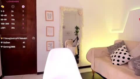 Ari online show from 30, 1, 2025