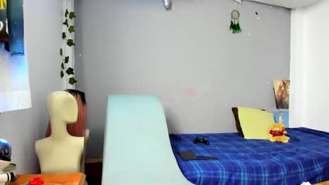 Snapshot of ari_uchis chatting on 20, 7, 2026 Annie online show from 20, 7, 2026