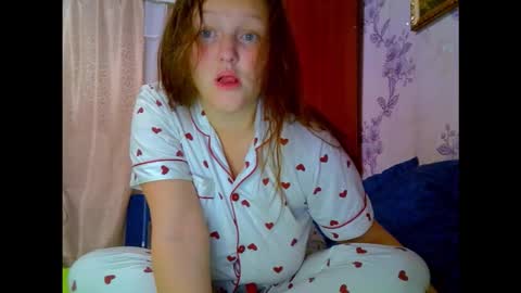 Snapshot of aria__dark chatting on 24, 10, 2025 Aria online show from 24, 10, 2025