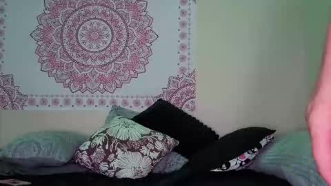Snapshot of aria__marie chatting on 18, 5, 2026 Aria Marie online show from 18, 5, 2026