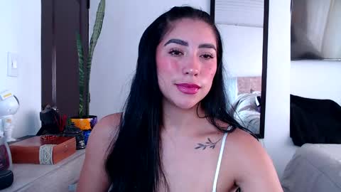 Snapshot of aria_castelli chatting on 22, 5, 2026 Aria Castelli online show from 22, 5, 2026