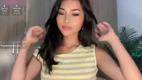 Snapshot of aria_cinco7251 chatting on 8, 7, 2026 Bridget spring online show from 8, 7, 2026