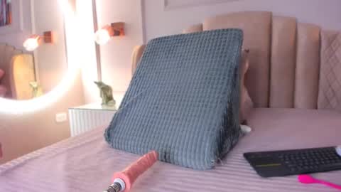 Aria  online show from 9, 2, 2025