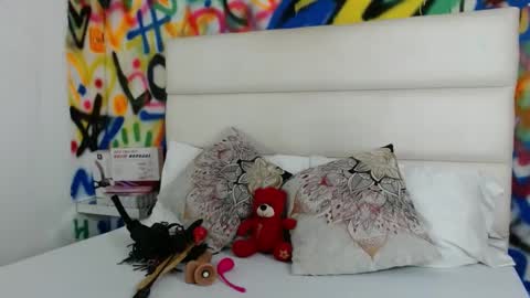 Snapshot of aria_martiin chatting on 6, 3, 2025 aria online show from 6, 3, 2025