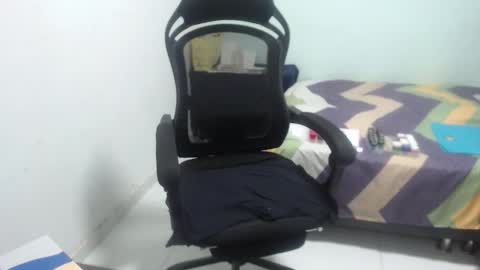 ...Ariana... online show from 25, 3, 2026